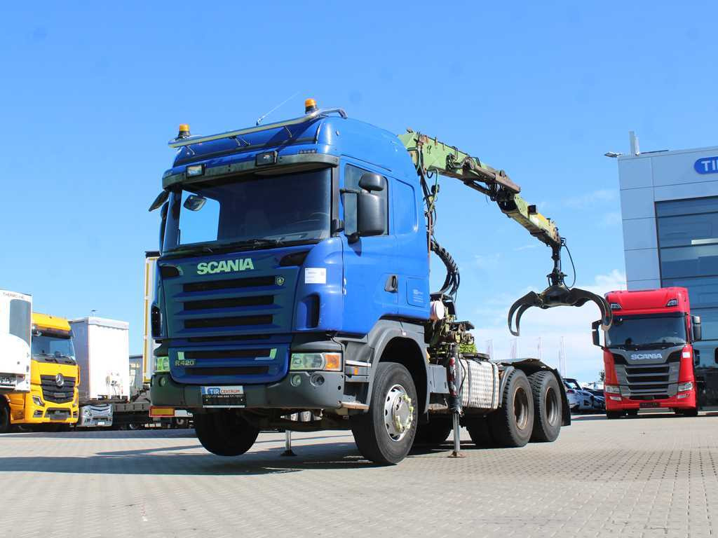 Scania R420, 6x4, EURO 3, HYDRAULIC ARM LOGLIFT F135ZT94A, LIGHTS - Tracteur routier: photos 1 Scania R420, 6x4, EURO 3, HYDRAULIC ARM LOGLIFT F135ZT94A, LIGHTS - Tracteur routier: photos 1