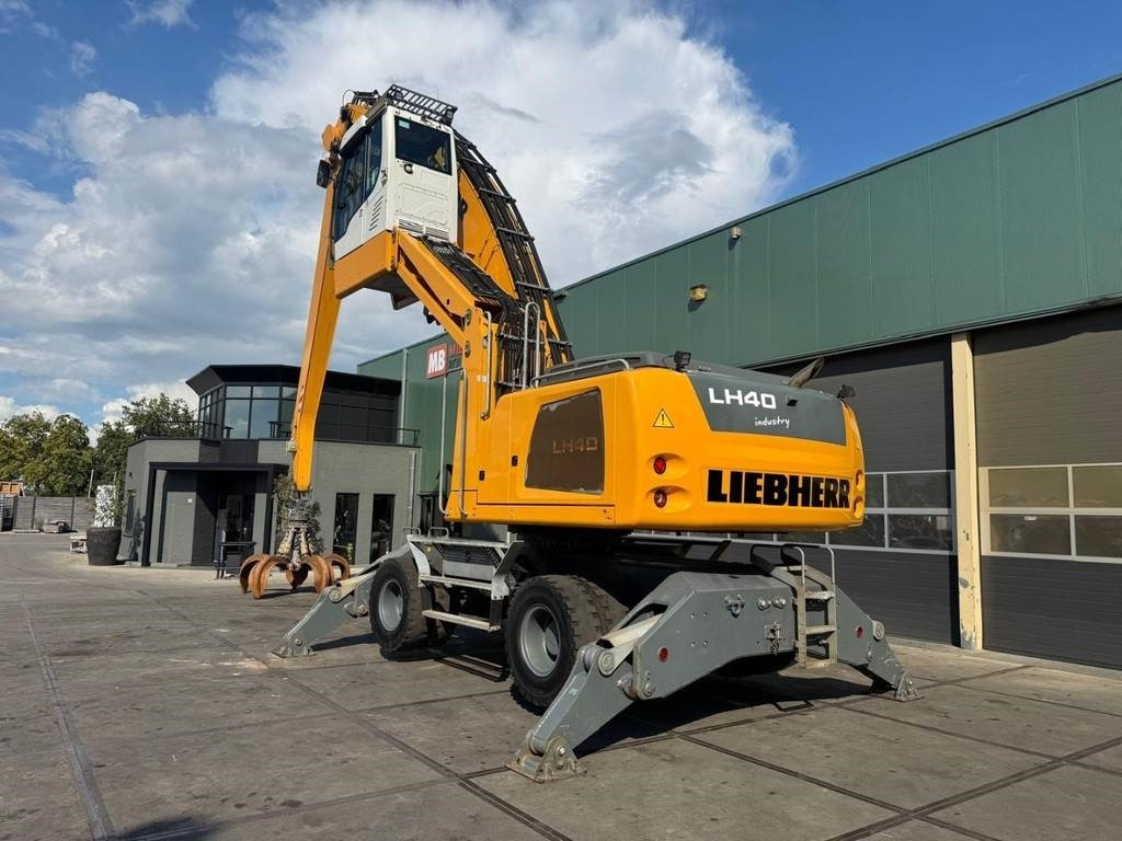 Liebherr LH 40 M - Pelle de manutention: photos 3 Liebherr LH 40 M - Pelle de manutention: photos 3