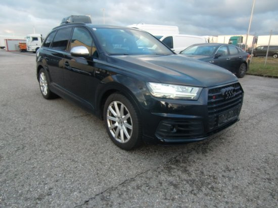 Audi SQ7 4,0 TDi V8 S line - SUV: photos 3 Audi SQ7 4,0 TDi V8 S line - SUV: photos 3