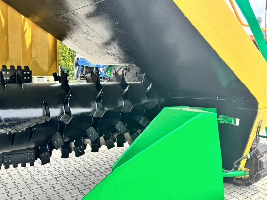 Backhus A63 - Matériel betteravier: photos 2 Backhus A63 - Matériel betteravier: photos 2