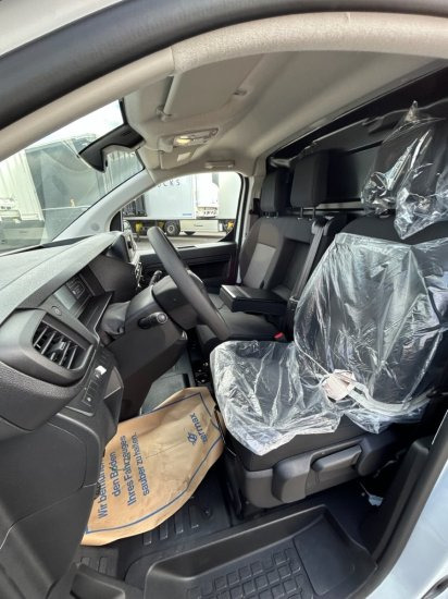Fourgon utilitaire Fiat Scudo  M BlueDHi 120 6-Gang: photos 14