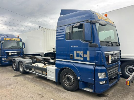 MAN TGX 26.440 XLX 6x2 Liftachse, Euro 6, Motorschaden, engine damage! - Camion porte-conteneur/ Caisse mobile: photos 1 MAN TGX 26.440 XLX 6x2 Liftachse, Euro 6, Motorschaden, engine damage! - Camion porte-conteneur/ Caisse mobile: photos 1