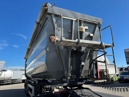 MEGA Schrott-Kippmulde, Portaltüren, SAF Achse, Liftachse, Alufelgen - Semi-remorque benne: photos 3 MEGA Schrott-Kippmulde, Portaltüren, SAF Achse, Liftachse, Alufelgen - Semi-remorque benne: photos 3