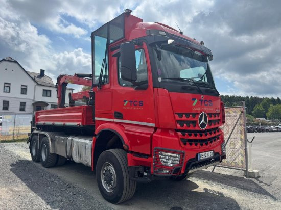 Mercedes-Benz AROCS 3552 963-2F Epsilon M100L86 Kran ? Leistungsstarker Holzladekran mit hoher Reichweite - Camion grue: photos 2 Mercedes-Benz AROCS 3552 963-2F Epsilon M100L86 Kran ? Leistungsstarker Holzladekran mit hoher Reichweite - Camion grue: photos 2