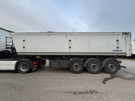 Schmitz SGF S3 Alu Kippmulde 36,5 m³, Liftachse, Hardoxboden, Rollplane, Podest - Semi-remorque benne: photos 2 Schmitz SGF S3 Alu Kippmulde 36,5 m³, Liftachse, Hardoxboden, Rollplane, Podest - Semi-remorque benne: photos 2