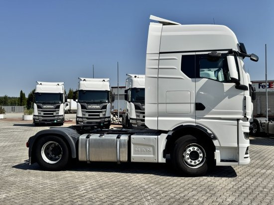 MAN TGX 18.520 4x2 Standklima NEW MODEL EURO6 - Tracteur routier: photos 3 MAN TGX 18.520 4x2 Standklima NEW MODEL EURO6 - Tracteur routier: photos 3