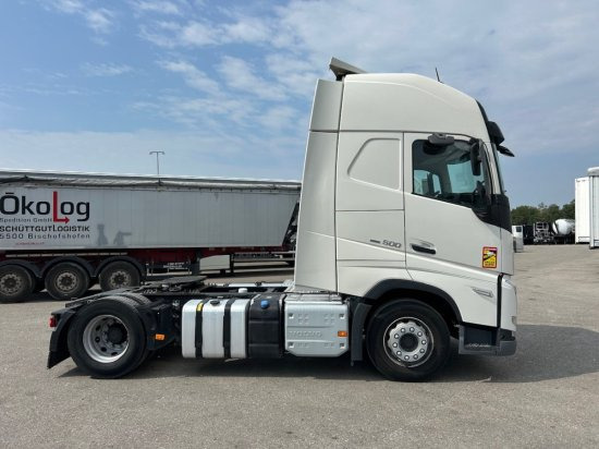 Volvo FH 500 EURO 6, I-Shift, Globetrotter, Standklima - Tracteur routier: photos 4 Volvo FH 500 EURO 6, I-Shift, Globetrotter, Standklima - Tracteur routier: photos 4