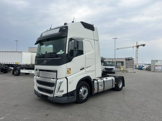 Volvo FH 500 EURO 6, I-Shift, Globetrotter, Standklima - Tracteur routier: photos 1 Volvo FH 500 EURO 6, I-Shift, Globetrotter, Standklima - Tracteur routier: photos 1