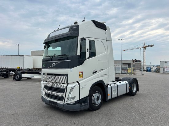 Volvo FH 500 EURO 6, I-Shift, Globetrotter, Standklima - Tracteur routier: photos 1 Volvo FH 500 EURO 6, I-Shift, Globetrotter, Standklima - Tracteur routier: photos 1