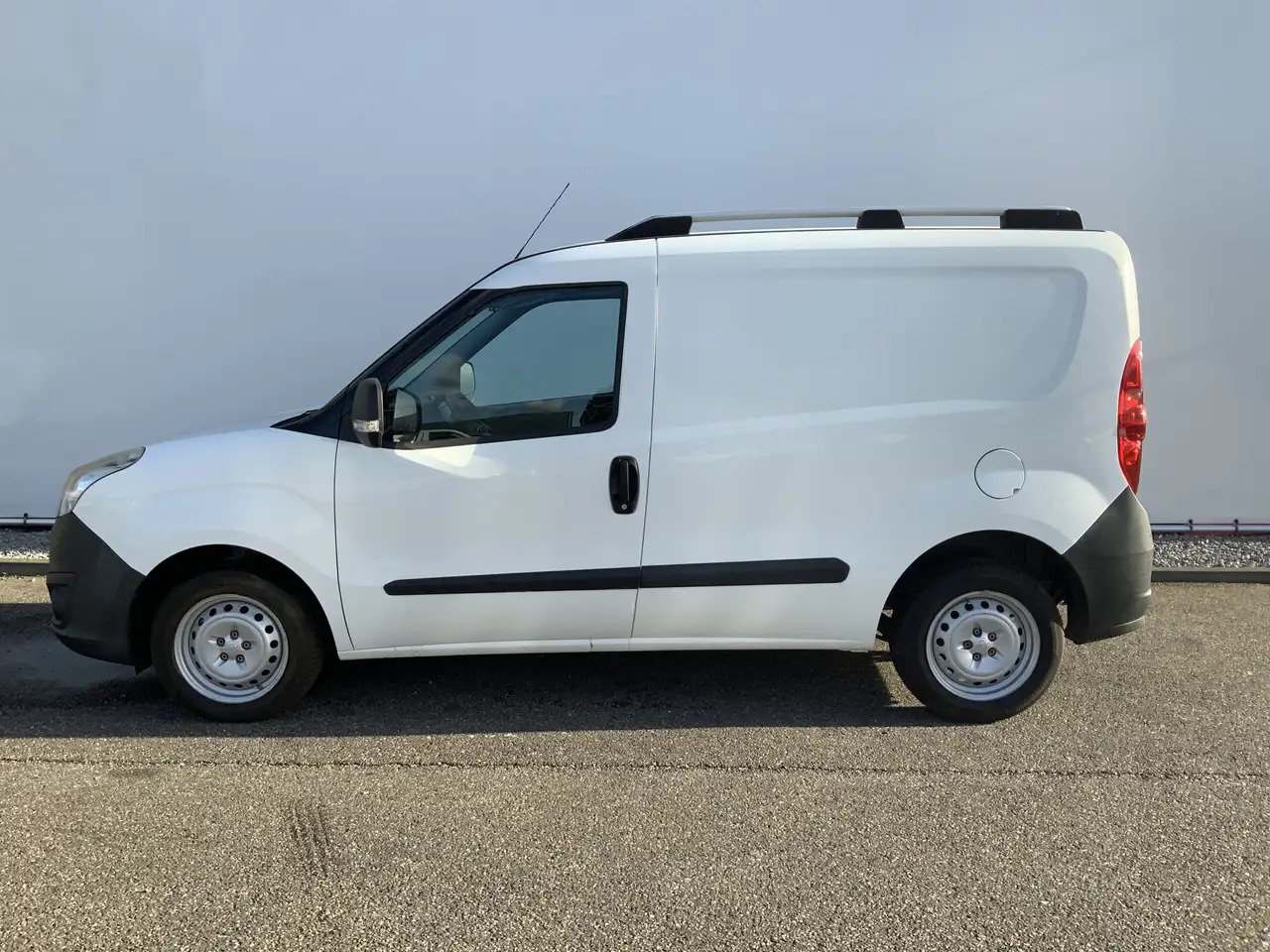 Opel Combo 1.3 CDTi L1H1 ecoFLEX Edition Airco Trekhaak 1000 - Autre matériel: photos 3 Opel Combo 1.3 CDTi L1H1 ecoFLEX Edition Airco Trekhaak 1000 - Autre matériel: photos 3