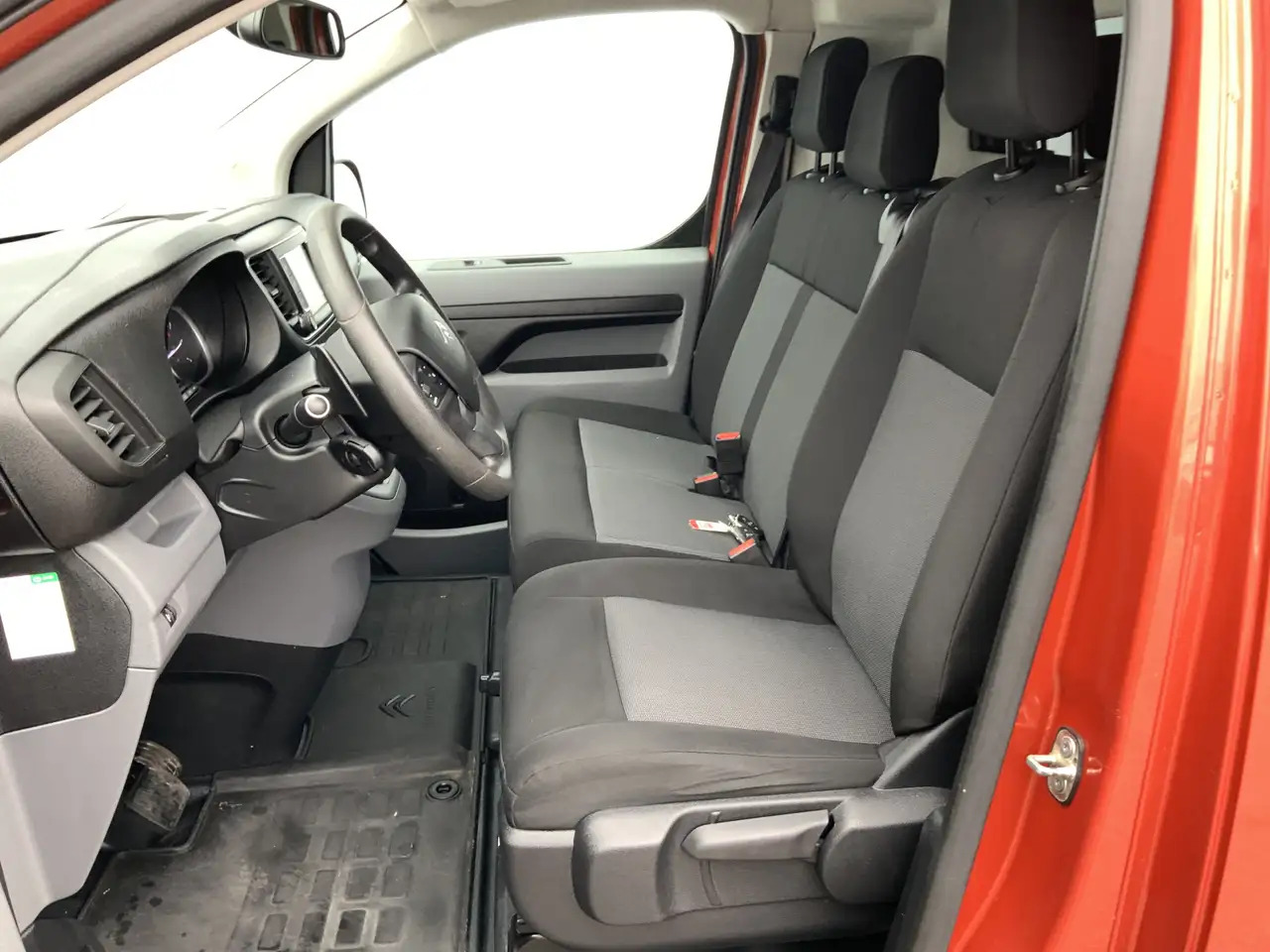 Citroen Jumpy 2.0 BlueHDI 180 Business M S&S Automaat Airco Crui - Fourgon utilitaire: photos 4 Citroen Jumpy 2.0 BlueHDI 180 Business M S&S Automaat Airco Crui - Fourgon utilitaire: photos 4