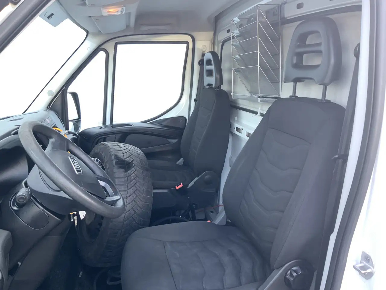Iveco Daily 35S13 2.3 345 IJswagen -0.40 gr 10 deuren Euro 5 B - Fourgon grand volume: photos 5 Iveco Daily 35S13 2.3 345 IJswagen -0.40 gr 10 deuren Euro 5 B - Fourgon grand volume: photos 5