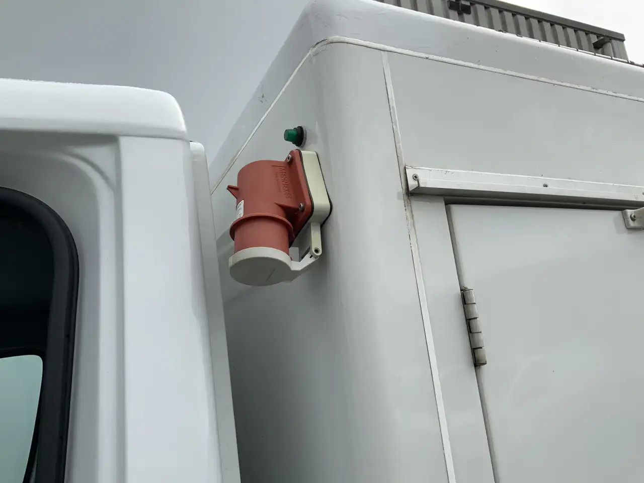 Mercedes-Benz Sprinter 311 2.2 CDI 366 40 gr _0 ijswagen 10 Deuren Euro 6 - Utilitaire frigorifique: photos 4 Mercedes-Benz Sprinter 311 2.2 CDI 366 40 gr _0 ijswagen 10 Deuren Euro 6 - Utilitaire frigorifique: photos 4