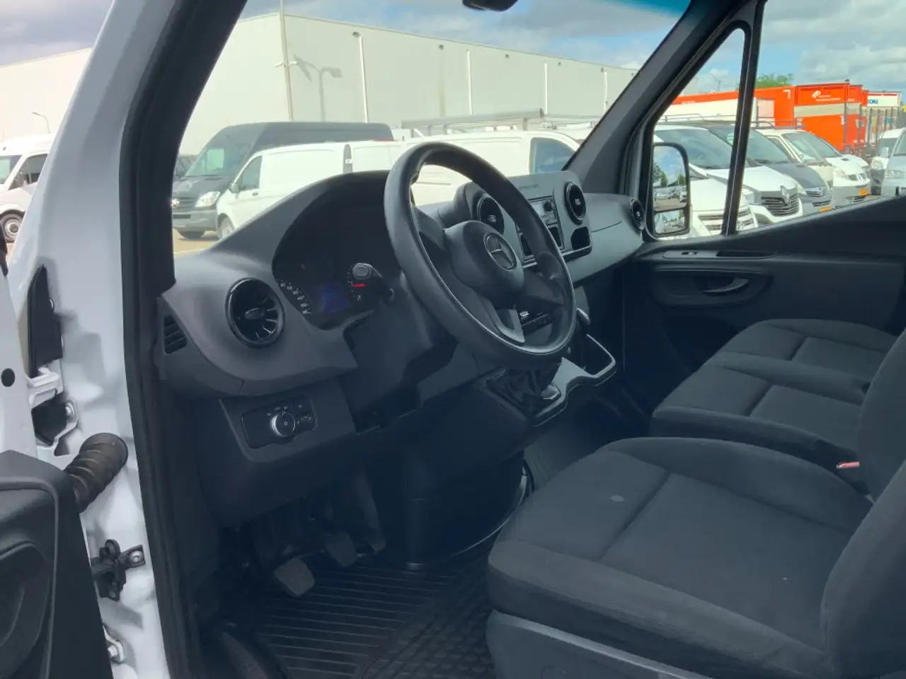 Mercedes-Benz Sprinter 314 2.2 CDI 366 L2H2 Airco 3 Zits Euro 6 - Fourgon utilitaire: photos 5 Mercedes-Benz Sprinter 314 2.2 CDI 366 L2H2 Airco 3 Zits Euro 6 - Fourgon utilitaire: photos 5