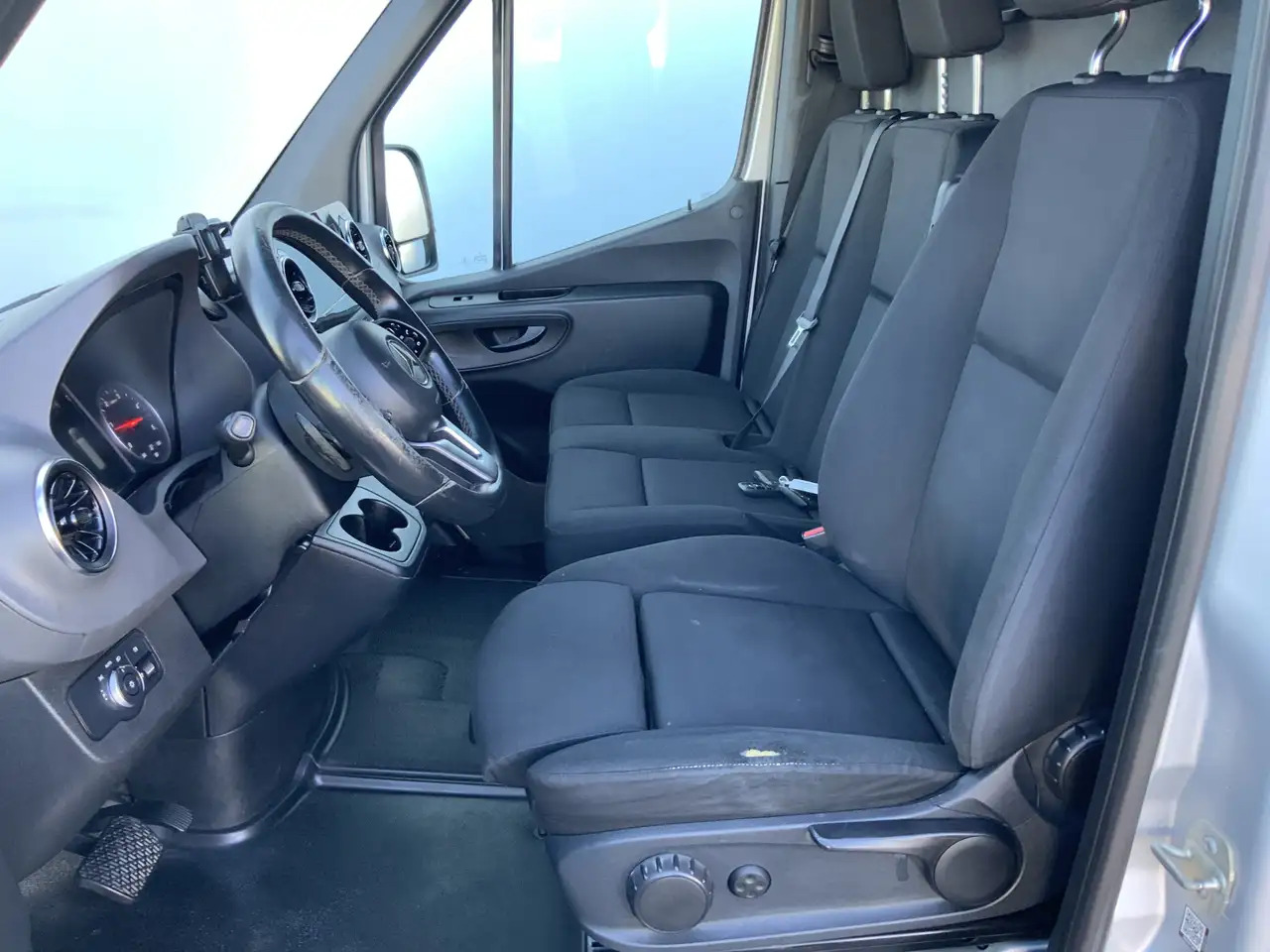 Mercedes-Benz Sprinter 316 2.2 CDI 366 L2H1 Automaat M BUX Airco Camera C - Fourgon utilitaire: photos 4 Mercedes-Benz Sprinter 316 2.2 CDI 366 L2H1 Automaat M BUX Airco Camera C - Fourgon utilitaire: photos 4