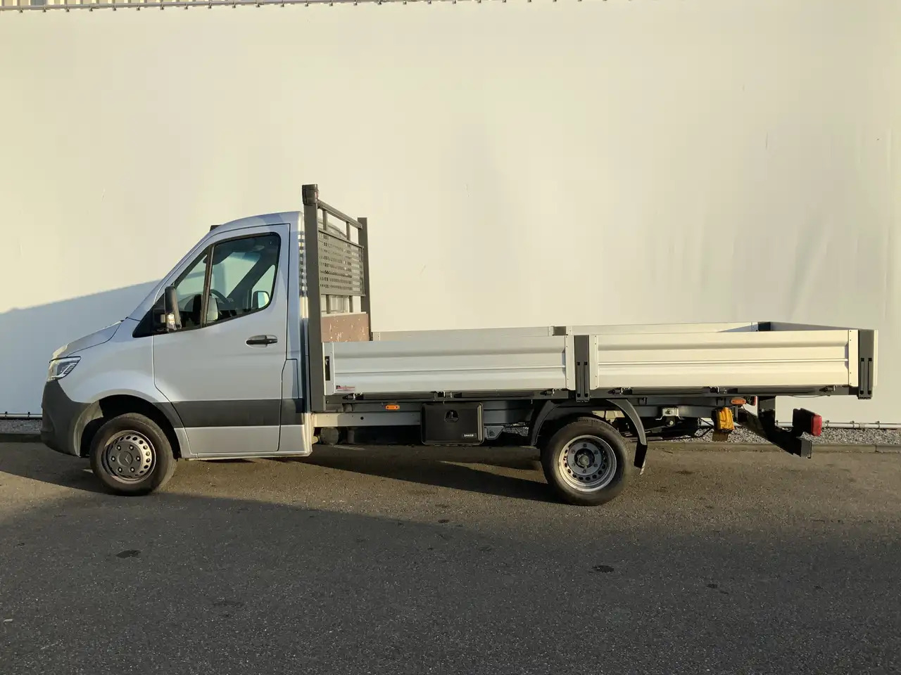 Mercedes-Benz Sprinter 519 1.9 CDI L2 RWD Pick Up Automaat Airco Cruise N - Utilitaire plateau: photos 4 Mercedes-Benz Sprinter 519 1.9 CDI L2 RWD Pick Up Automaat Airco Cruise N - Utilitaire plateau: photos 4
