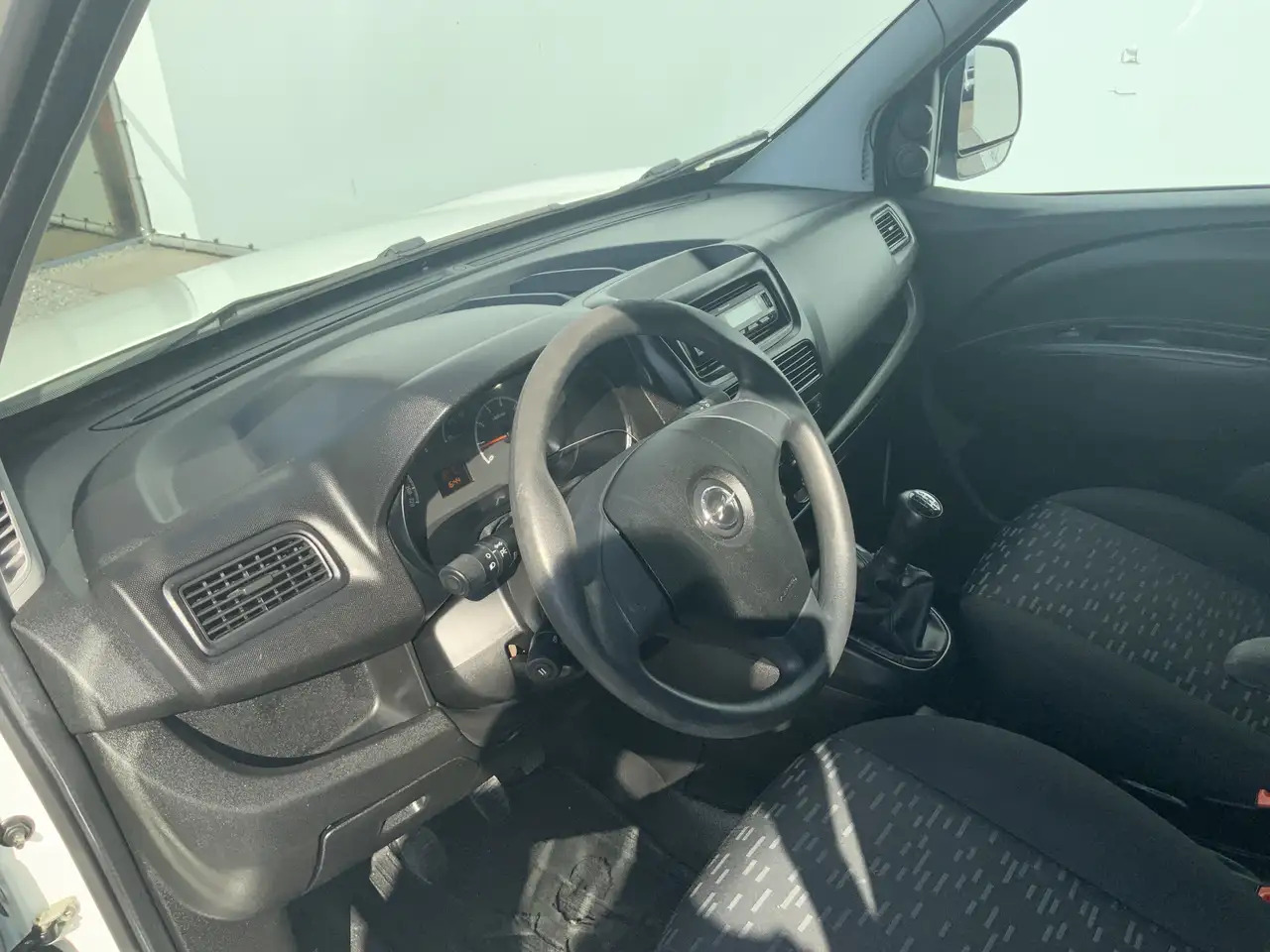 Opel Combo 1.3 CDTi L1H1 EXPORT ecoFLEX Edition Airco Trekhaa - Fourgonnette: photos 5 Opel Combo 1.3 CDTi L1H1 EXPORT ecoFLEX Edition Airco Trekhaa - Fourgonnette: photos 5