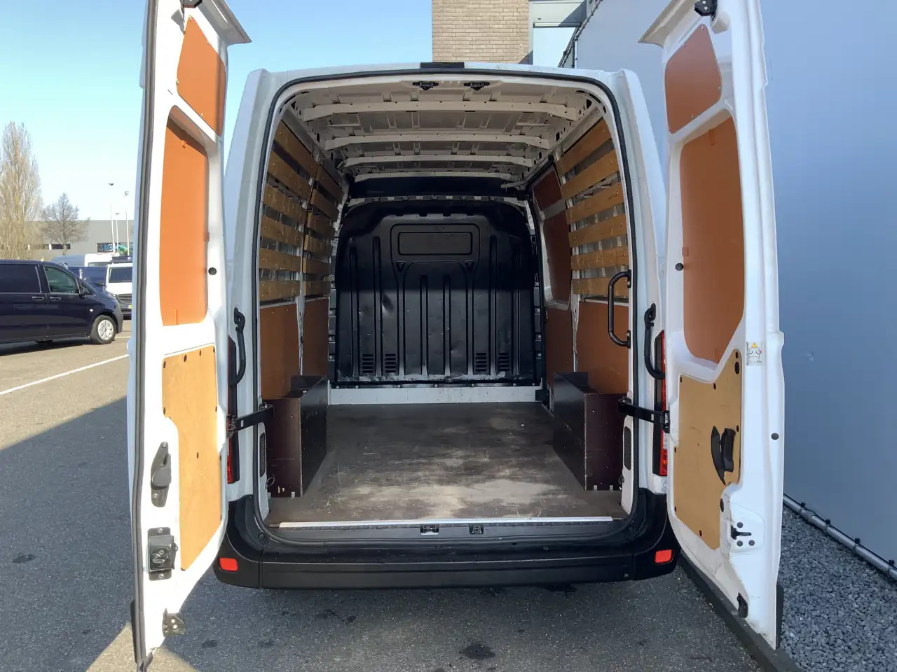 Fourgon utilitaire Renault Master T35 2.3 dCi 135 L2H2 Airco Cruise Navi Side Bar Ca: photos 11