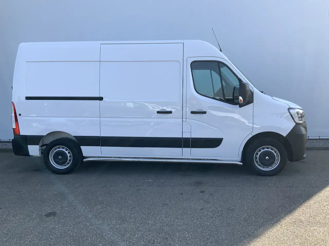Fourgon utilitaire Renault Master T35 2.3 dCi 135 L2H2 Airco Cruise Navi Side Bar Ca: photos 21