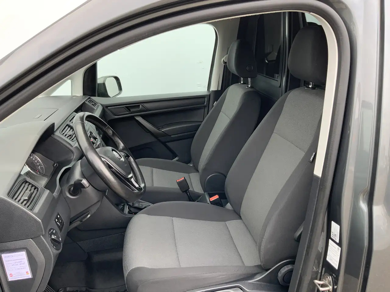 Volkswagen Caddy 2.0 TDI L2H1 AUTOMAAT BMT Maxi Exclusive Edition A - Fourgonnette: photos 4 Volkswagen Caddy 2.0 TDI L2H1 AUTOMAAT BMT Maxi Exclusive Edition A - Fourgonnette: photos 4