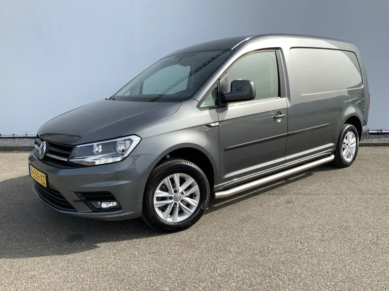 Volkswagen Caddy 2.0 TDI L2H1 BMT Maxi Exclusive Edtion Airco Navi - Fourgon utilitaire: photos 1 Volkswagen Caddy 2.0 TDI L2H1 BMT Maxi Exclusive Edtion Airco Navi - Fourgon utilitaire: photos 1