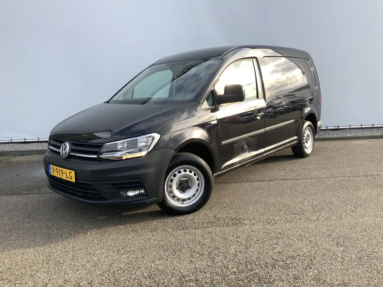 Volkswagen Caddy 2.0 TDI L2H1 BMT Maxi Highline Maxi Rond Om Schade - Fourgonnette: photos 1 Volkswagen Caddy 2.0 TDI L2H1 BMT Maxi Highline Maxi Rond Om Schade - Fourgonnette: photos 1