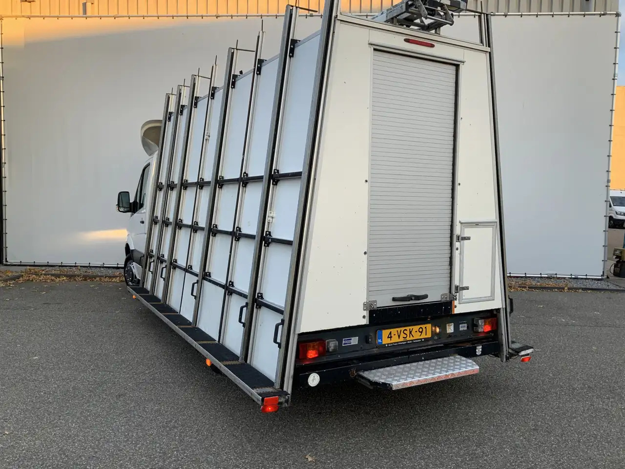 Volkswagen Crafter 35 2.0 TDI L3H1 Glasresteel Airco Cruise 3 Zits UI - Fourgon grand volume, Véhicule de voirie/ Spécial: photos 2 Volkswagen Crafter 35 2.0 TDI L3H1 Glasresteel Airco Cruise 3 Zits UI - Fourgon grand volume, Véhicule de voirie/ Spécial: photos 2