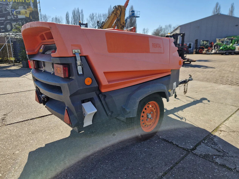 Atlas-Copco XAS57 in zeer nette staat - Compresseur d'air: photos 4 Atlas-Copco XAS57 in zeer nette staat - Compresseur d'air: photos 4