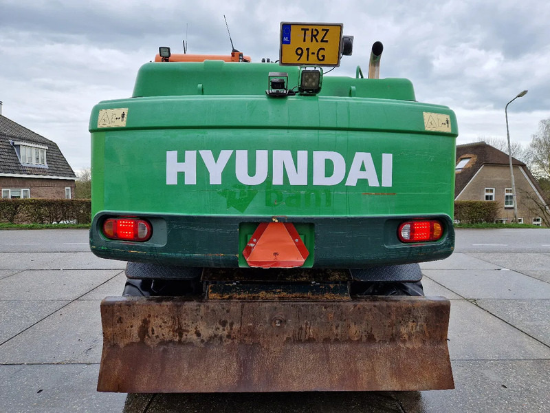 Hyundai Robex 160W-9A met 6-cilinder Cummins motor - Pelle sur pneus: photos 3 Hyundai Robex 160W-9A met 6-cilinder Cummins motor - Pelle sur pneus: photos 3
