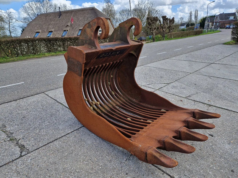 Onbekend puinbak CW55S met zeer nette tanden - Godet pour Engins de chantier: photos 1 Onbekend puinbak CW55S met zeer nette tanden - Godet pour Engins de chantier: photos 1