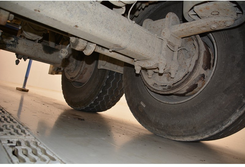 Semi-remorque malaxeur De Buf Mixer 10 m³: photos 11