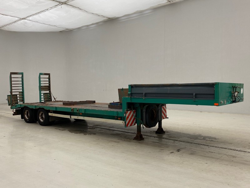 Kaiser Low bed trailer - Semi-remorque surbaissé: photos 3 Kaiser Low bed trailer - Semi-remorque surbaissé: photos 3