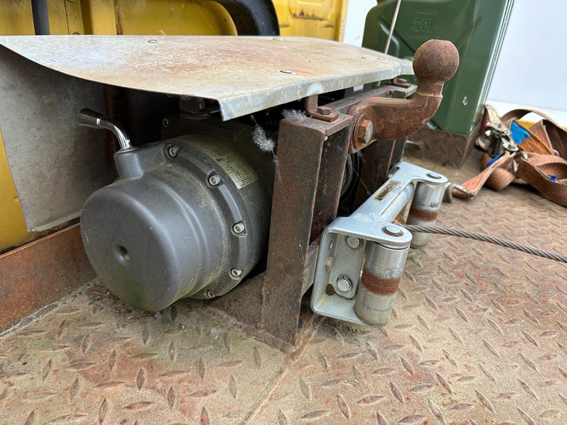 Camion porte-voitures MAN 8.224: photos 9 Camion porte-voitures MAN 8.224: photos 9