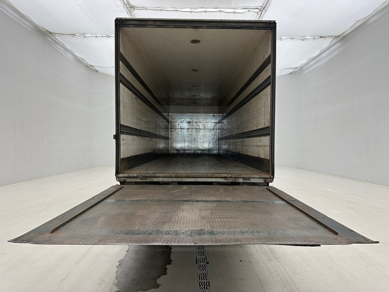 MAN TGA 26.313 - 6x2 - Camion fourgon: photos 5 MAN TGA 26.313 - 6x2 - Camion fourgon: photos 5