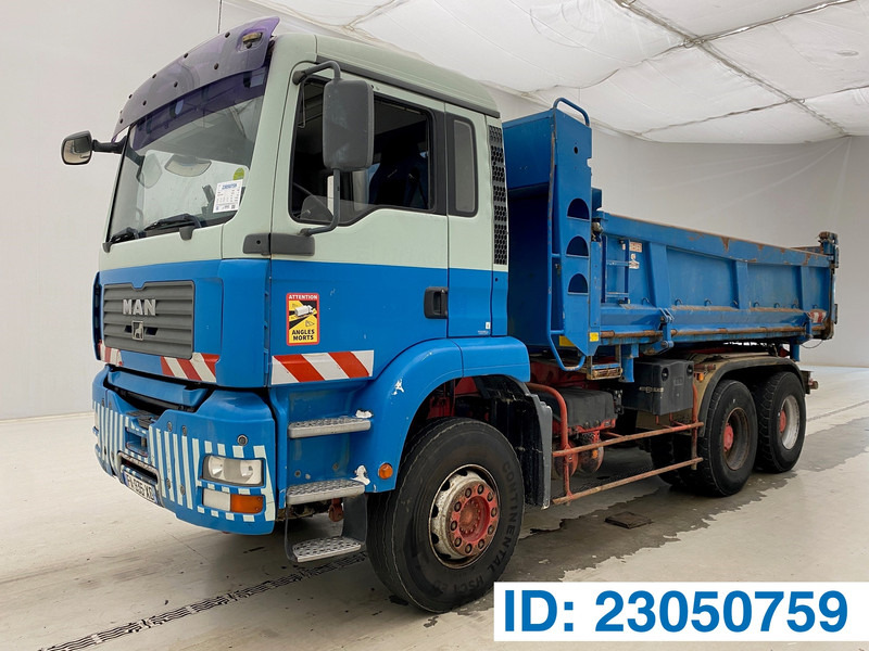 MAN TGA 33.350 - 6x4 - Camion benne: photos 1 MAN TGA 33.350 - 6x4 - Camion benne: photos 1