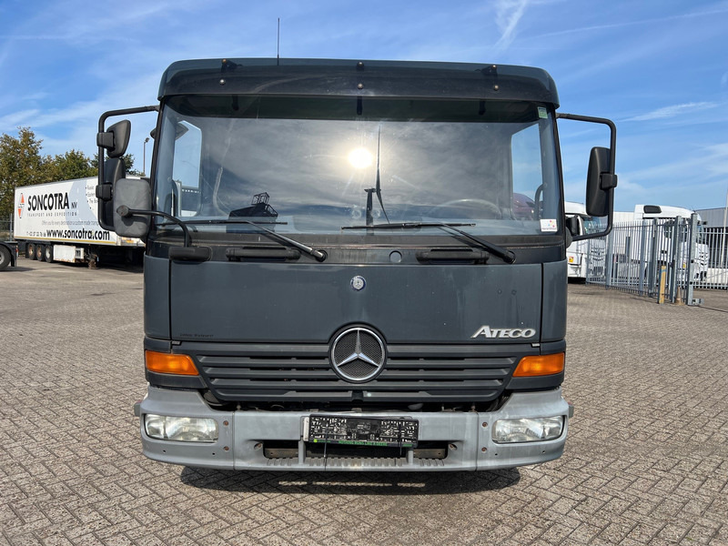 Mercedes-Benz Atego 815 - Camion porte-voitures: photos 2 Mercedes-Benz Atego 815 - Camion porte-voitures: photos 2