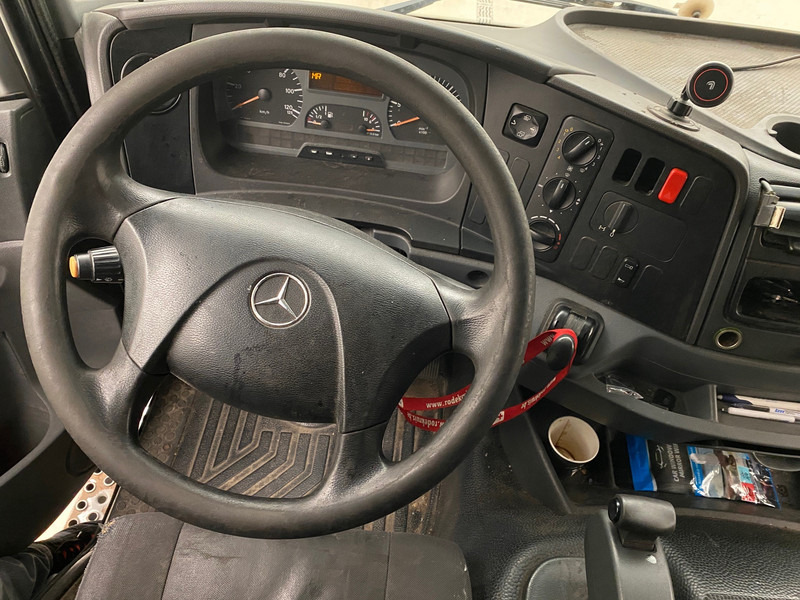 Camion fourgon Mercedes-Benz Axor 1924: photos 10