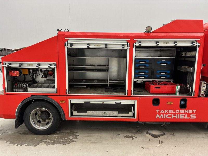 Renault D7.5 - Camion porte-voitures: photos 4 Renault D7.5 - Camion porte-voitures: photos 4