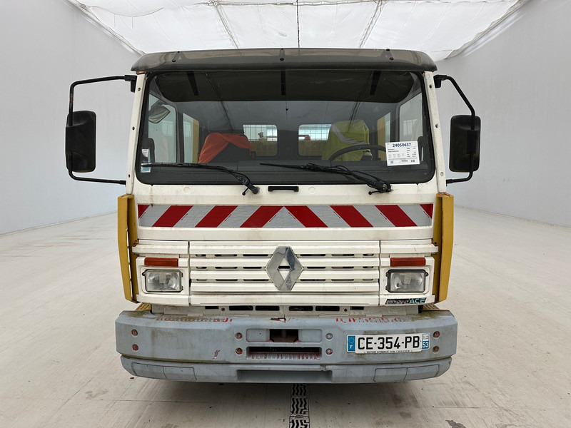 Renault Midliner 230 - Camion porte-voitures: photos 2 Renault Midliner 230 - Camion porte-voitures: photos 2