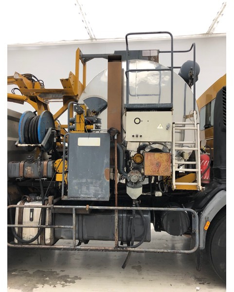 Renault Premium 340 Asphalt Distributor Bitumen Sprayer* - Répandeuse: photos 4 Renault Premium 340 Asphalt Distributor Bitumen Sprayer* - Répandeuse: photos 4