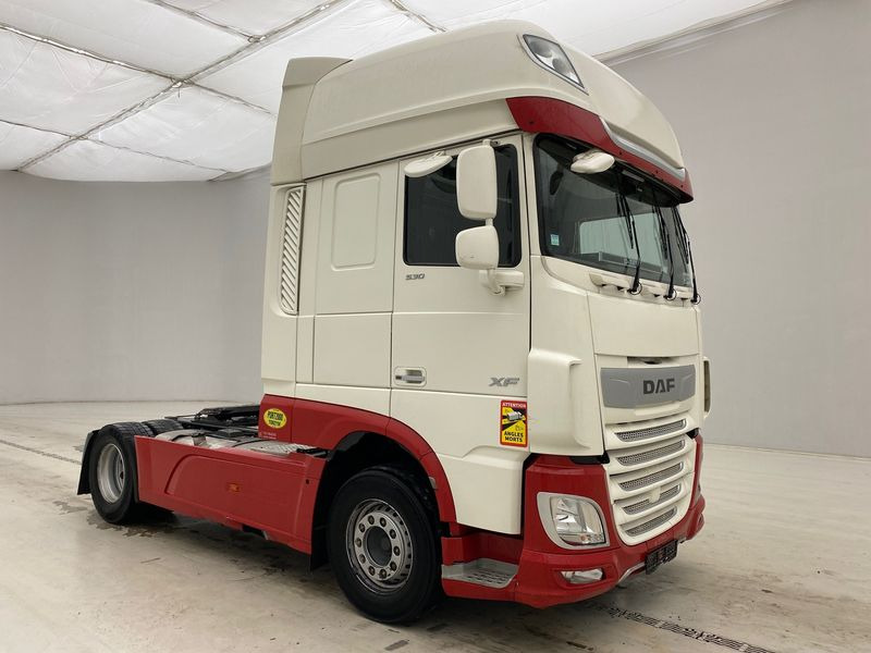 DAF XF105.530 Super Space Cab - Tracteur routier: photos 3 DAF XF105.530 Super Space Cab - Tracteur routier: photos 3