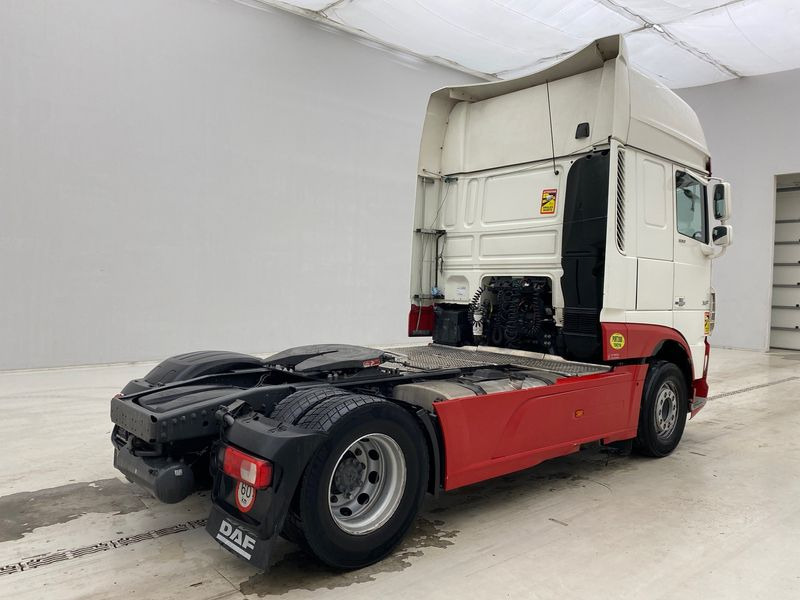 DAF XF105.530 Super Space Cab* - Tracteur routier: photos 4 DAF XF105.530 Super Space Cab* - Tracteur routier: photos 4