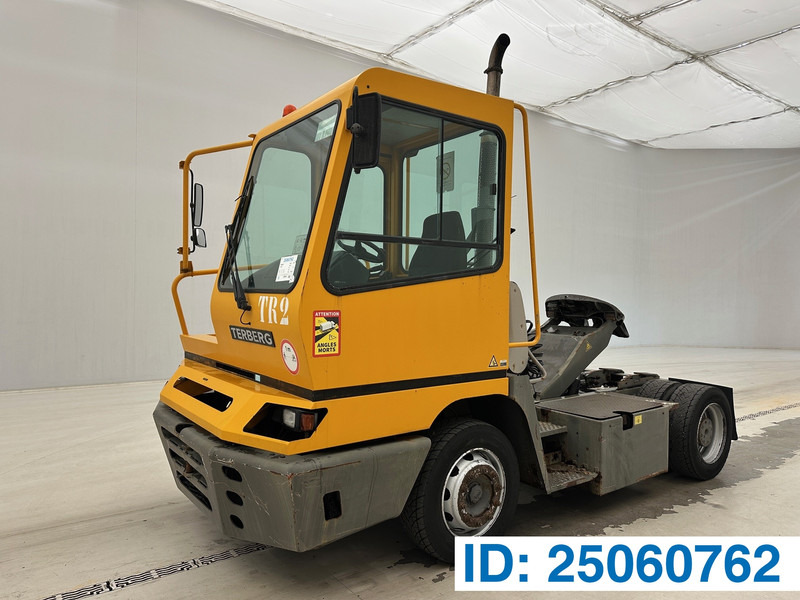 Terberg Terminal tractor* - Tracteur routier: photos 1 Terberg Terminal tractor* - Tracteur routier: photos 1