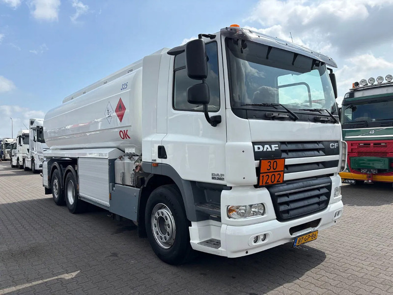 DAF CF 85.360 6X2 Euro 5 21300 Liter Fueltank - Camion citerne: photos 2 DAF CF 85.360 6X2 Euro 5 21300 Liter Fueltank - Camion citerne: photos 2