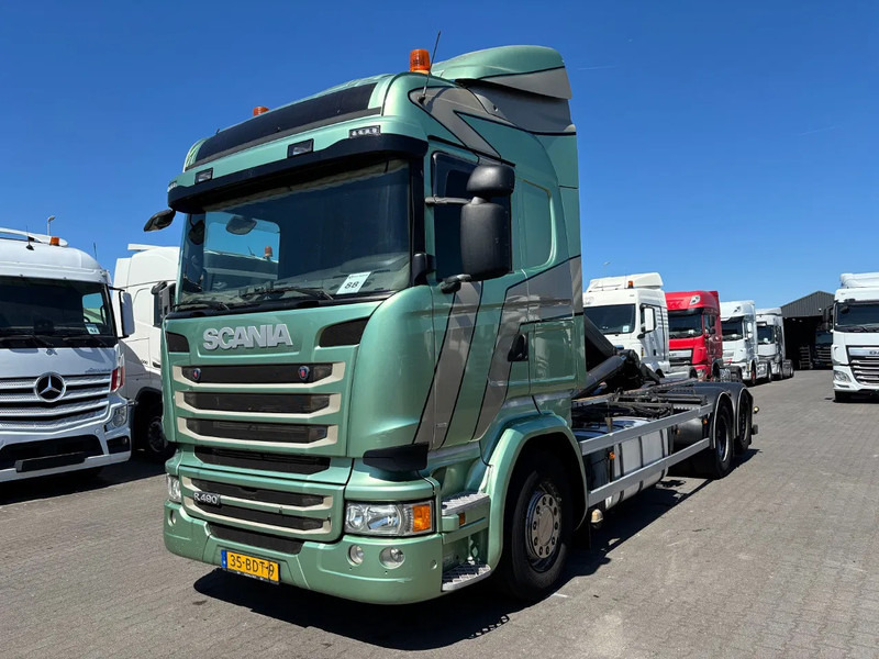 Scania R490 6x2 Euro 6 Retarder VDL Hooklift - Camion - système de câble: photos 1 Scania R490 6x2 Euro 6 Retarder VDL Hooklift - Camion - système de câble: photos 1