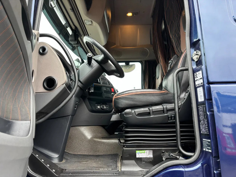 DAF XF 530 Super Spacecab Euro 6 - Tracteur routier: photos 5 DAF XF 530 Super Spacecab Euro 6 - Tracteur routier: photos 5