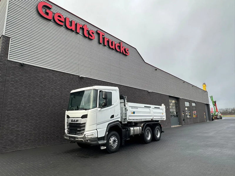 DAF XFC 480 FAT 6X4 + 3 ZIJDIGE KIPPER/TIPPER BORD MATIC - Camion benne: photos 2 DAF XFC 480 FAT 6X4 + 3 ZIJDIGE KIPPER/TIPPER BORD MATIC - Camion benne: photos 2