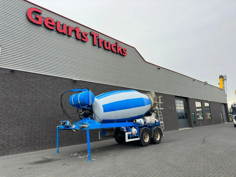 De Buf 2-ASSIGE 10M3 CONCRETE MIXER/MISCHER/MIXER - Semi-remorque malaxeur: photos 2 De Buf 2-ASSIGE 10M3 CONCRETE MIXER/MISCHER/MIXER - Semi-remorque malaxeur: photos 2
