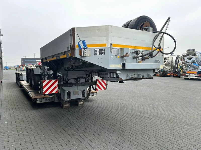 Goldhofer STHP/XLE 8 (3+5) LOWLOADER - Semi-remorque surbaissé: photos 4 Goldhofer STHP/XLE 8 (3+5) LOWLOADER - Semi-remorque surbaissé: photos 4