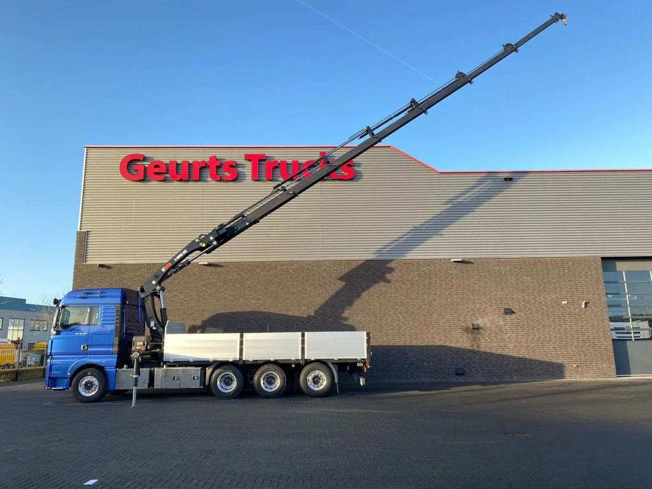 MAN TGX 35.500 8X4 TRIDEM + HIAB X-HIPRO 302 E-7 KRA - Camion grue: photos 3 MAN TGX 35.500 8X4 TRIDEM + HIAB X-HIPRO 302 E-7 KRA - Camion grue: photos 3